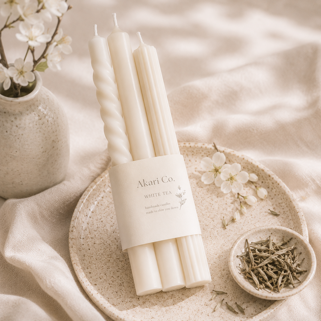 White Tea Taper Set